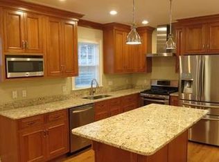 279-281 Walnut St #281, Brookline, MA 02445