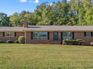 272 Cedar Lodge Rd, Thomasville, NC 27360