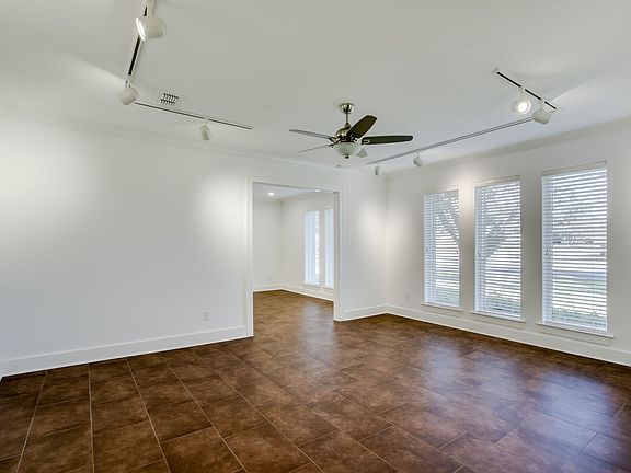 5th image of 3808 Waldorf Cir