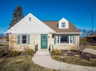 2014 Markham St, Manitowoc, WI 54220