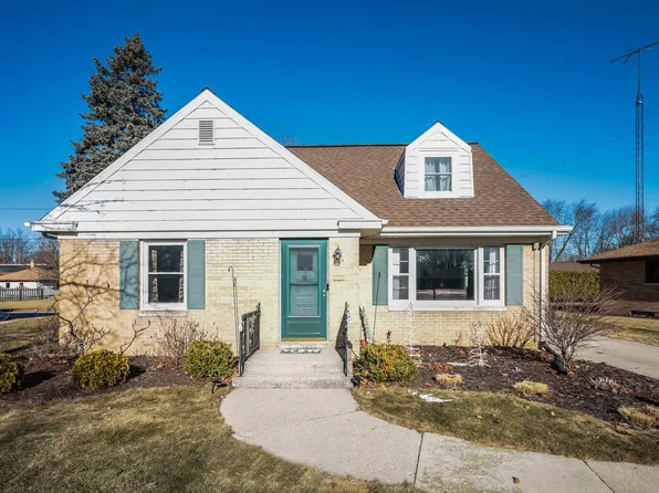 2014 Markham STREET, Manitowoc, WI 54220