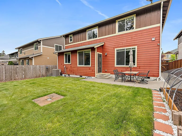 1440 Farina Loop SE — Photo 18