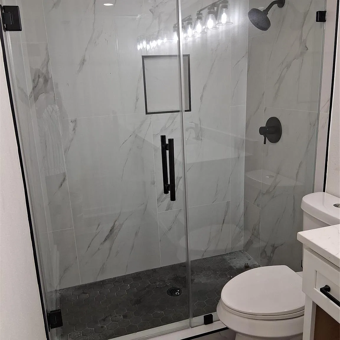 1 bed, 1.0 bath, 600 sqft, $900 — Photo 2