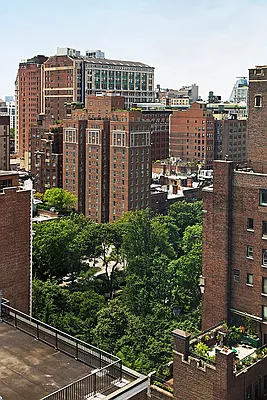 Rented by Compass | media 37