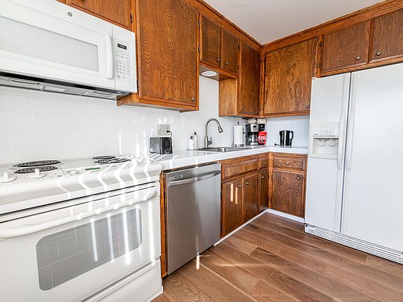 5th image of 1860 Scott Blvd #4