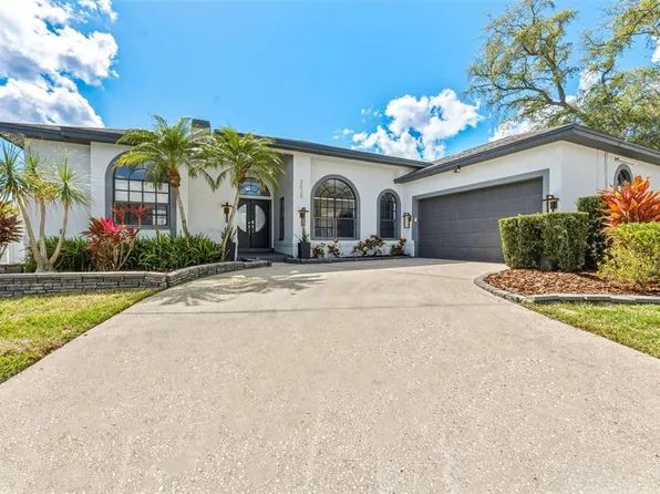 3025 Key Harbor Dr, Safety Harbor, FL 34695