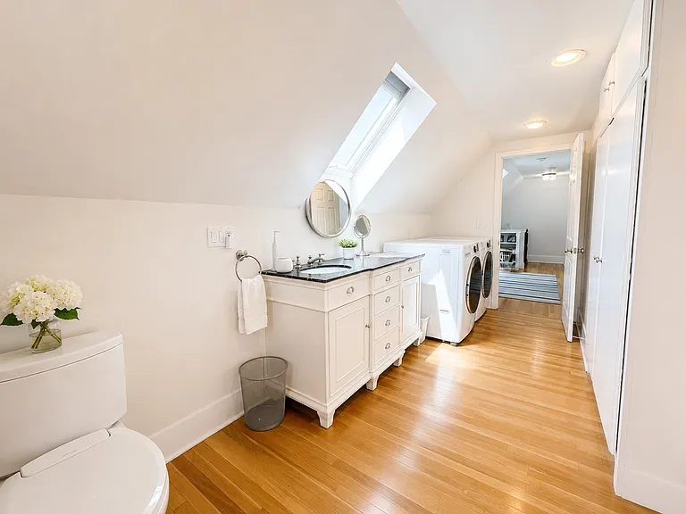 29 Elston St #2 — Photo 28