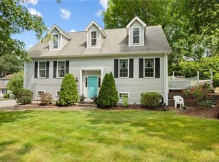 87 Bayview Rd, Niantic, CT 06357