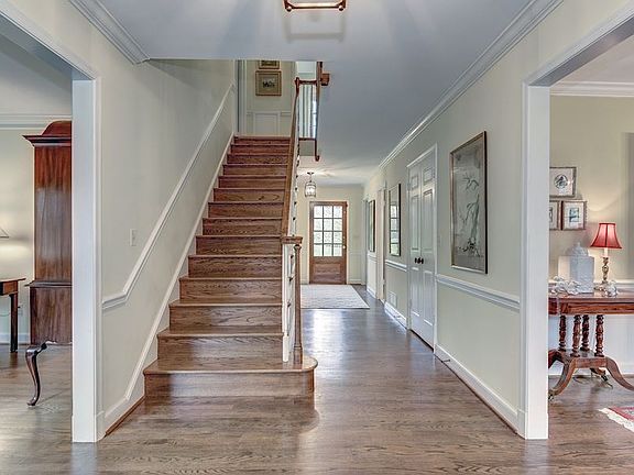 Inviting Center Hall Entry