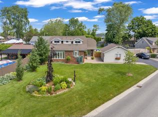 320 Lakeview Ave, Kingsville, ON
