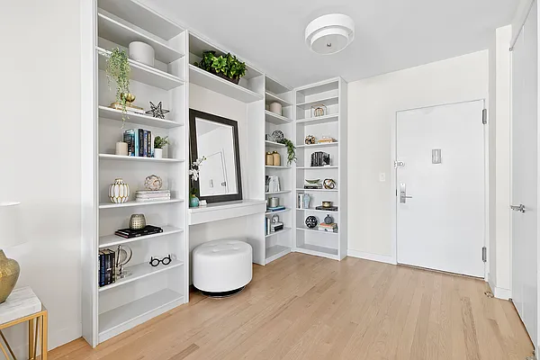 Sold by Compass | media 5
