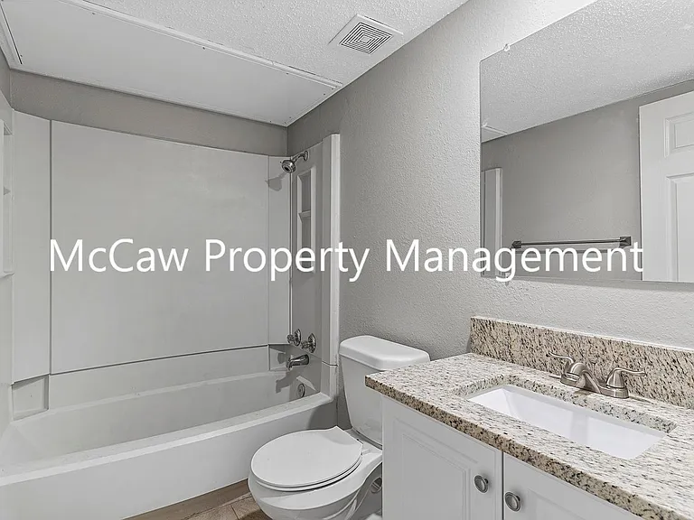 210 Rolston Rd #4 — Photo 16