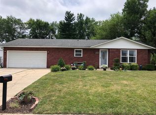 1310 27th St, Highland, IL 62249