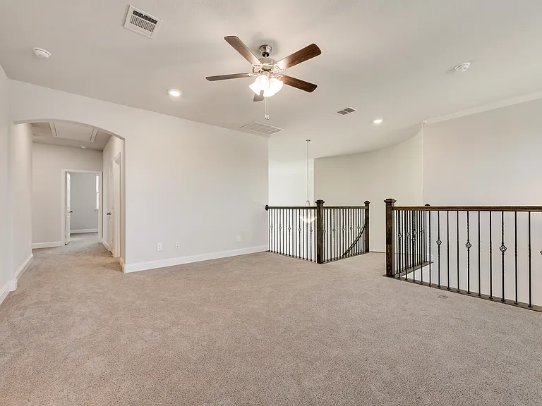306 Duxbury Ct — Photo 27
