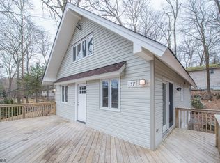 157 Forest Lake Dr, Andover, NJ 07821