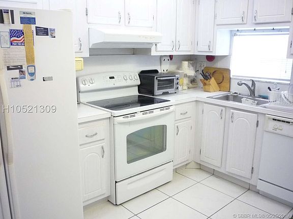 2nd image of 411 S Hollybrook Dr APT 202