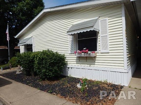 4th image of 410 White Oak Dr