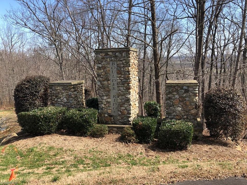 1st image of 132 Stone Canyon Dr