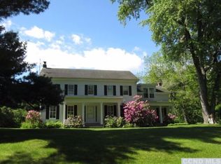 303 Kinderhook Ln, Chatham, NY 12037