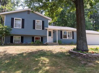 1986 Cannon St SW, Wyoming, MI 49519