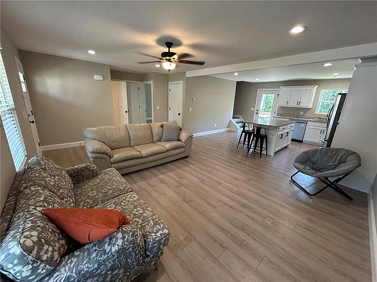 54 Great Works Dr — Photo 3