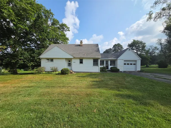 5441 Appleman Rd, Erie, PA 16509