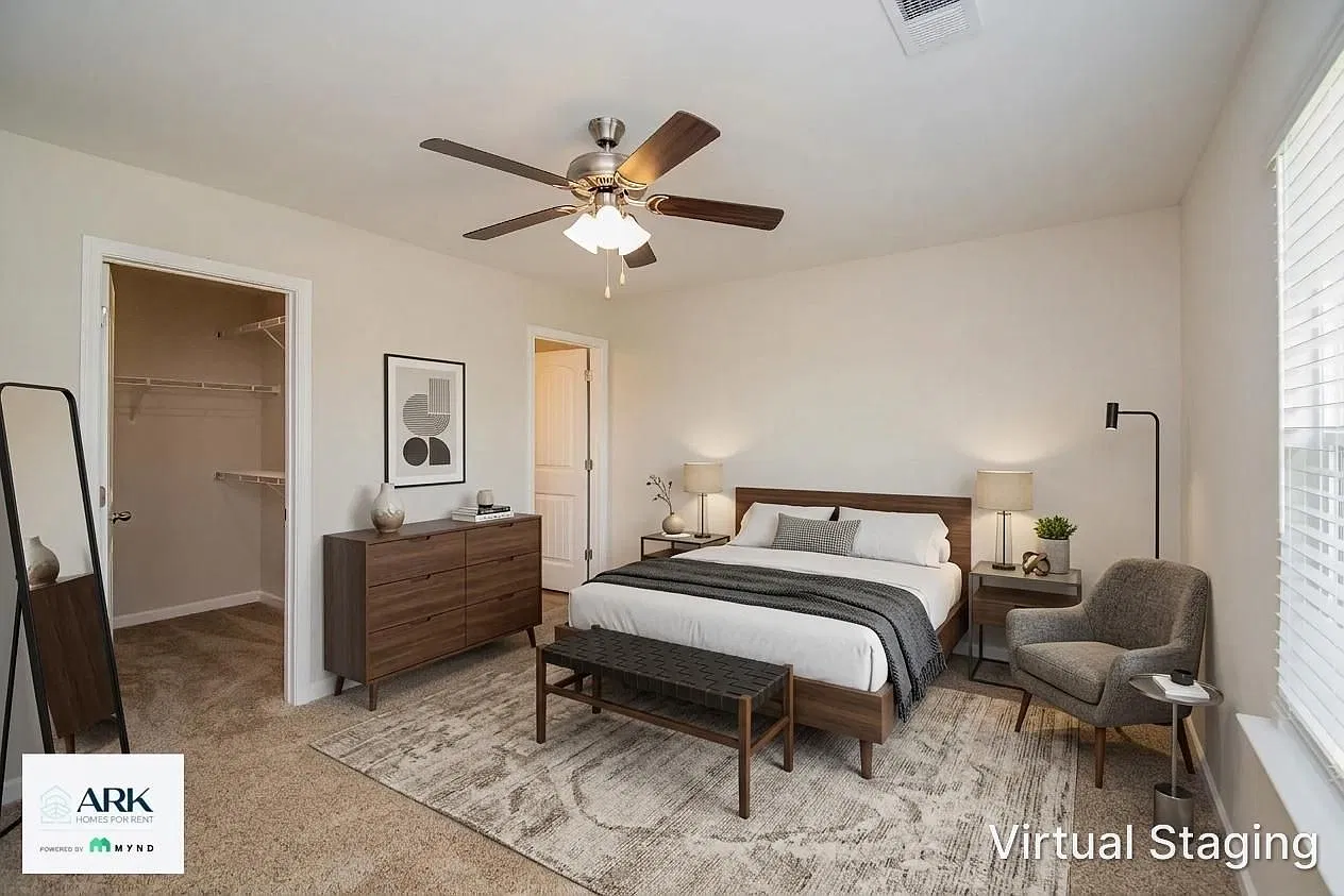 3 bed, 2.0 bath, 1300 sqft, $1,720 — Photo 3