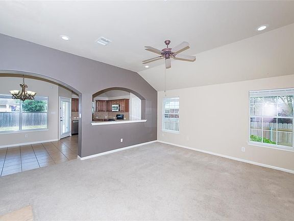 4th image of 202 Kerley Dr