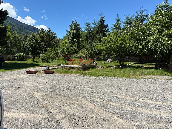 2nd image of 36305 Cape Horn Rd