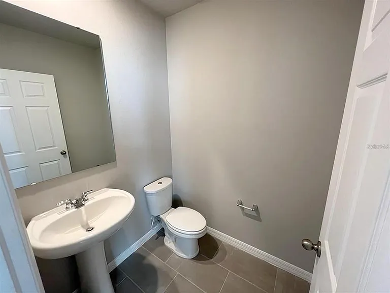 820 Rivers Crossing St — Photo 4