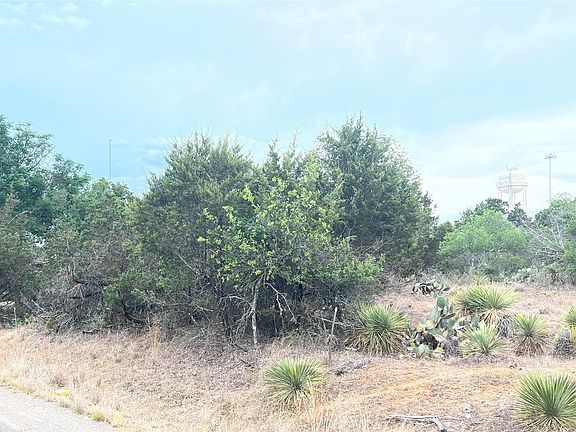 2nd image of 281 & 282 E Briarway Dr