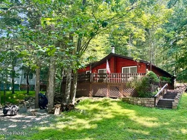 1179 Beaver Lake Dr, Lake Ariel, PA 18436