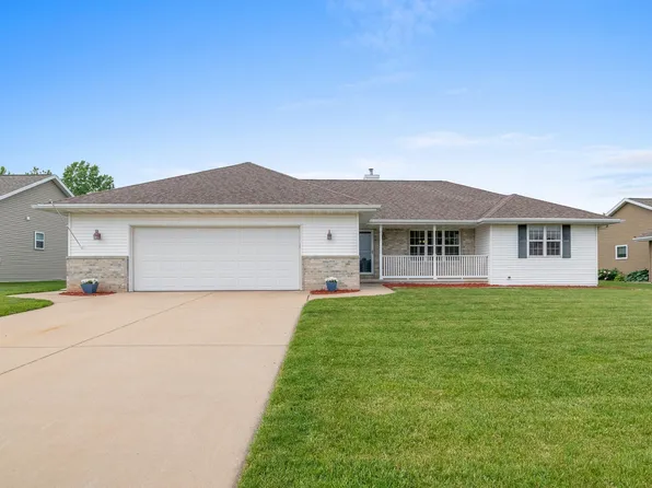 765 N Melcorn Cir, De Pere, WI 54115