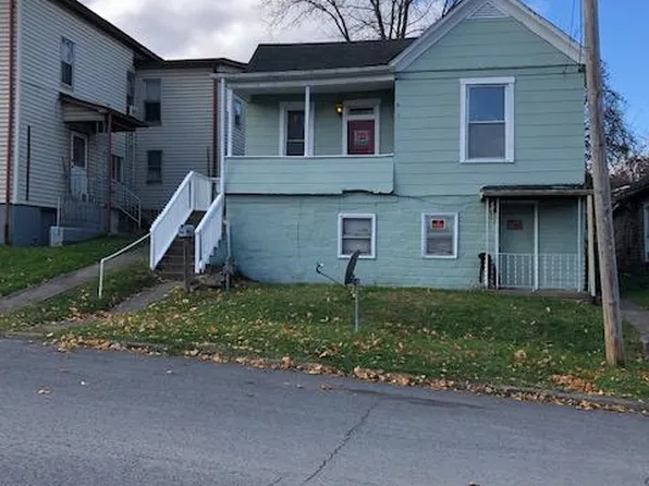 911 Chamberlain Ave, Fairmont, WV 26554