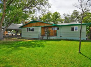 108 Pequeno Rd NW, Albuquerque, NM 87107