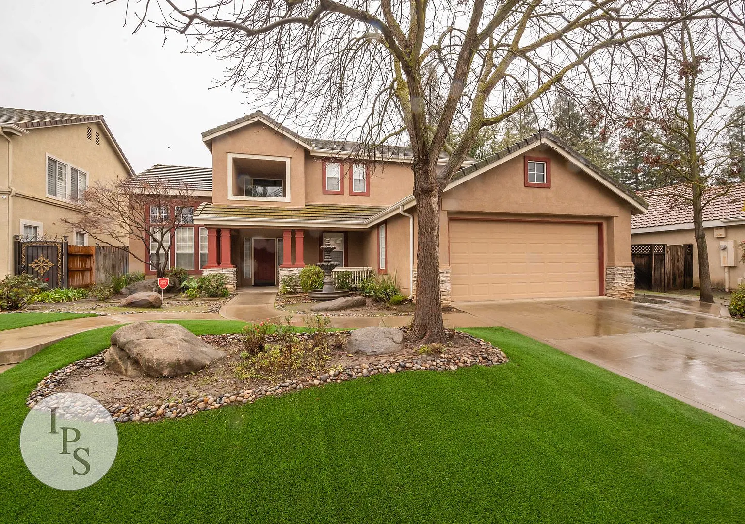 North Fresno Home, 4BR/3BA, in CUSD - Lots of Amenities! — Photo 2