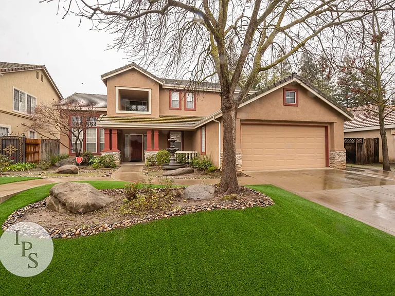 1891 E Oak Haven Dr — Photo 2