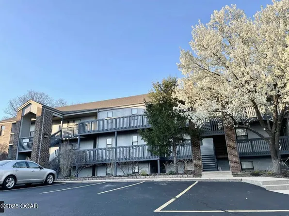 186 Bunker Ridge Dr APT 10, Branson, MO 65616