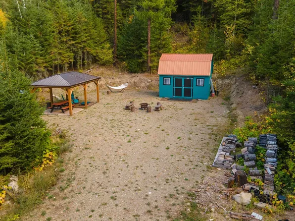 20540 Leclerc Rd N, Cusick, WA 99119