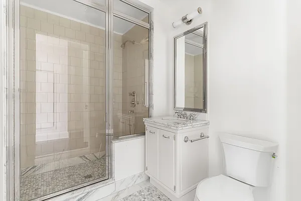 Rented by Compass | media 22