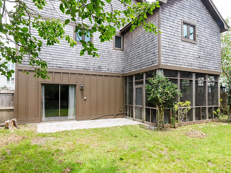 7 Shore Dr — Photo 36