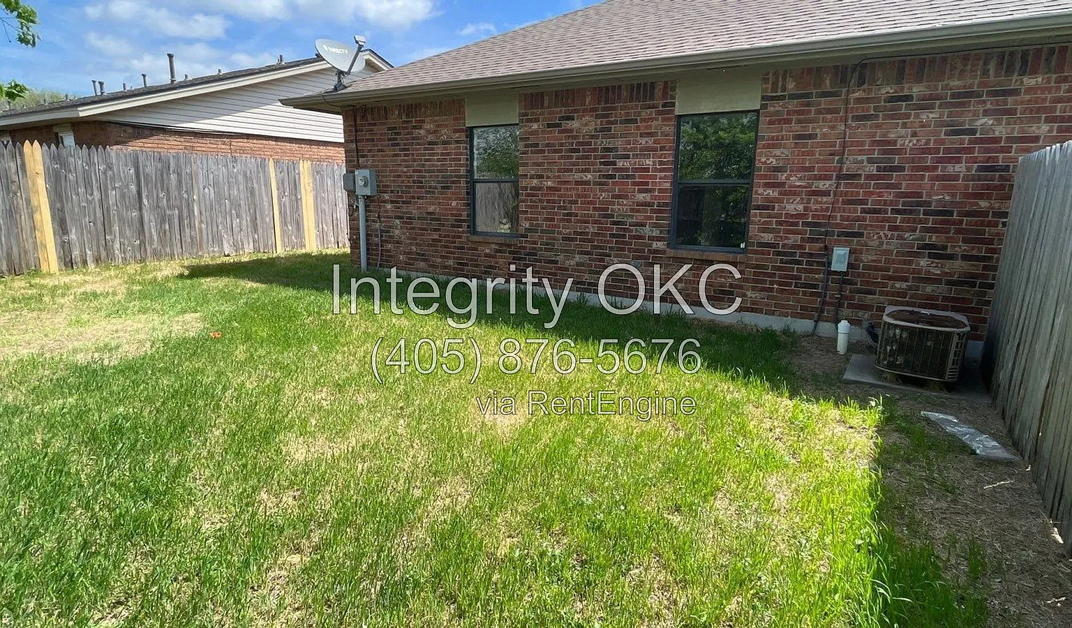 3 bed, 2.0 bath, 1305 sqft, $1,350 — Photo 2