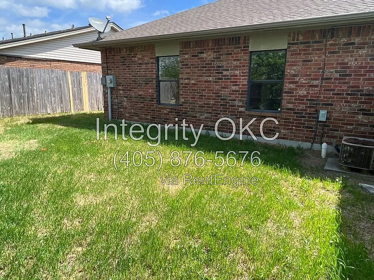 642 Welston Cir — Photo 2