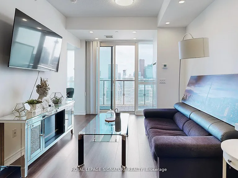 386 Yonge St #4508 — Photo 11