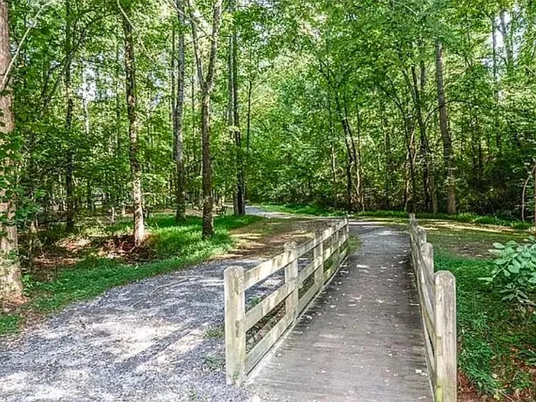 180 Park Creek Dr — Photo 19