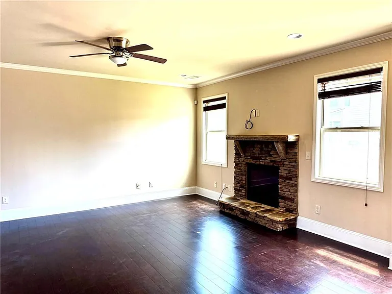 3415 Pointe Vecchio Cir E — Photo 18