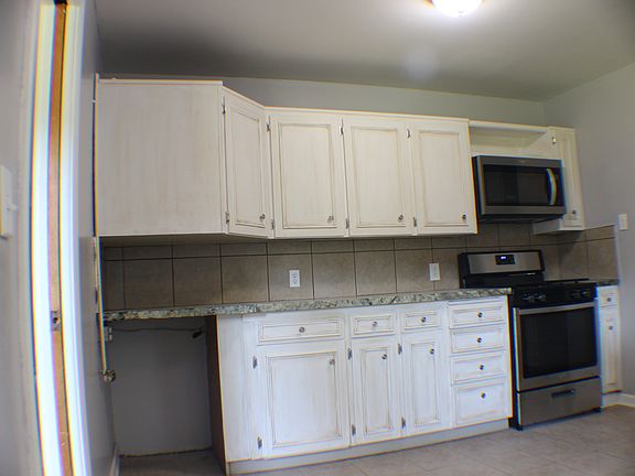 5th image of 2288 Melody Ln