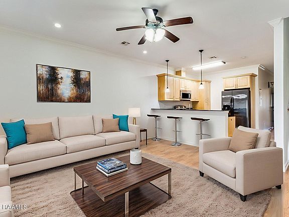 3rd image of 103 Saint Germaine Cir