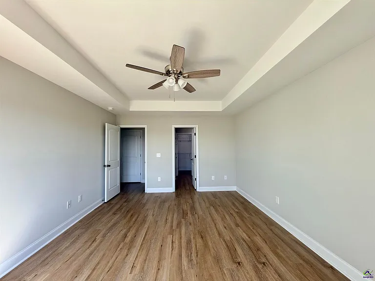 212 Beau Claire Cir — Photo 39