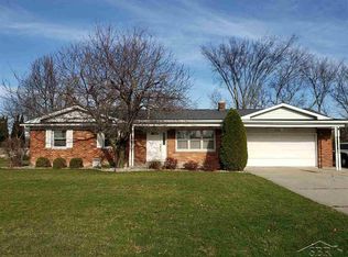 2330 Starlite Dr, Saginaw, MI 48603